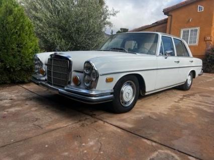 1970 Mercedes Benz Sedan