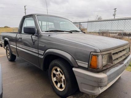 1988 Mazda B2200