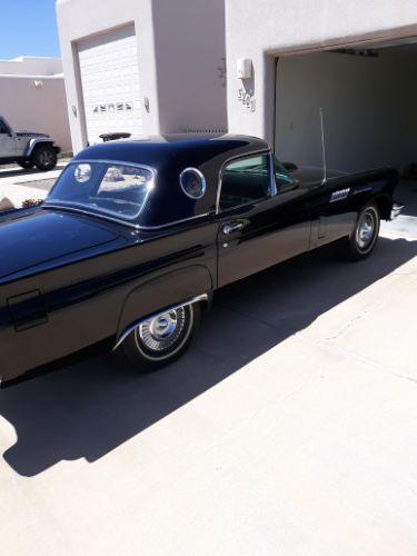 1957 Ford Thunderbird