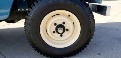 1975 Land Rover 109