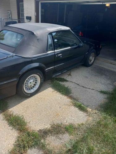1990 Ford Mustang