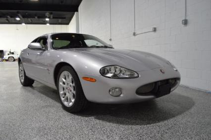 2002 Jaguar XKR