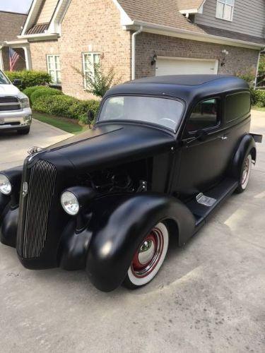 1936 Plymouth Sedan