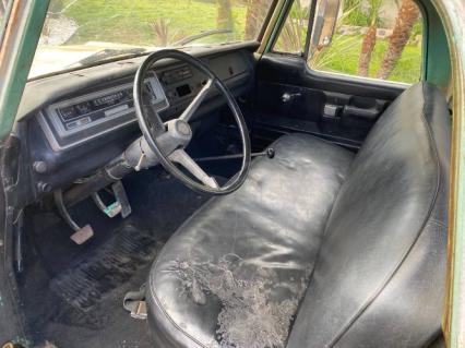 1970 Dodge D100