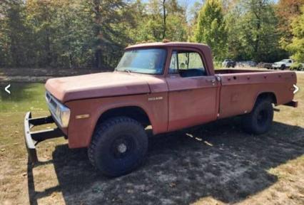 1970 Dodge Power Wagon