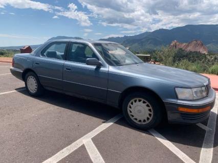 1990 Lexus LS 400