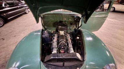 1940 Ford Sedan