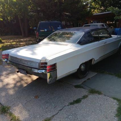 1967 Chrysler New Yorker