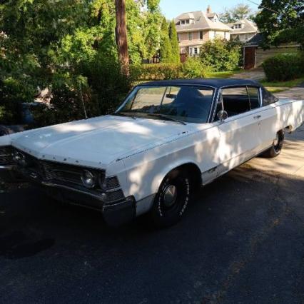 1967 Chrysler New Yorker