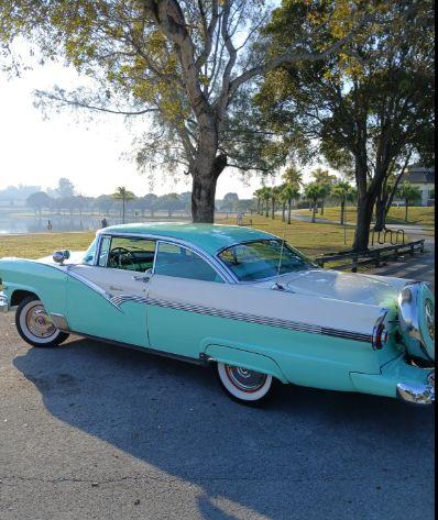 1956 Ford Victoria
