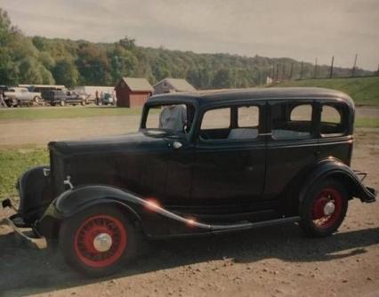 1933 Chevrolet Sedan