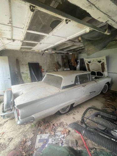 1959 Ford Thunderbird