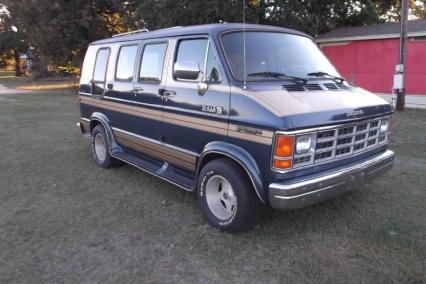 1989 Dodge B150