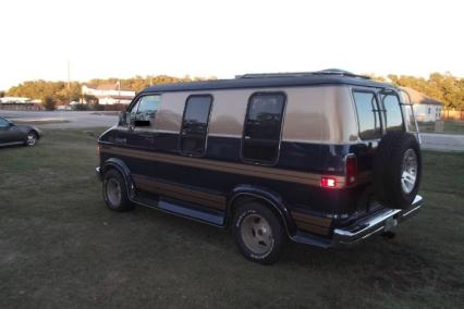 1989 Dodge B150