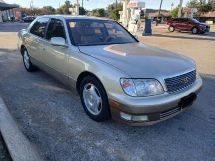 2000 Lexus LS400