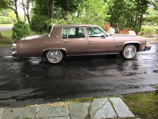 1984 Cadillac Sedan deVille
