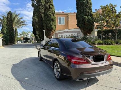 2017 Mercedes Benz CLA250