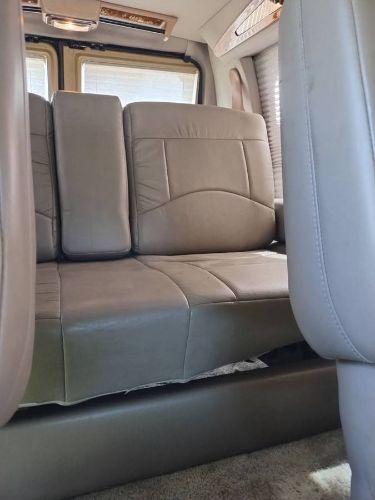 2000 Ford E150