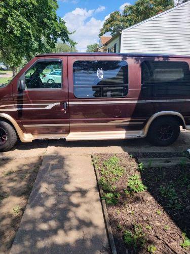 2000 Ford E150