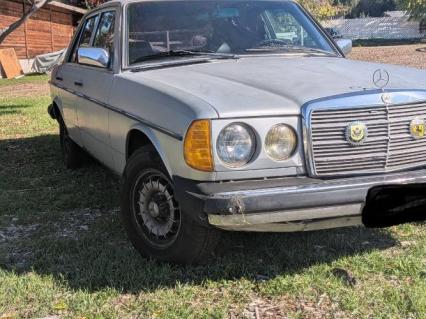 1981 Mercedes Benz 300D