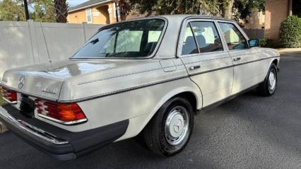 1981 Mercedes Benz 300D