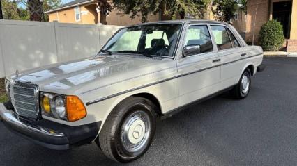 1981 Mercedes Benz 300D