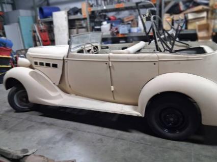 1937 Packard Cabriolet