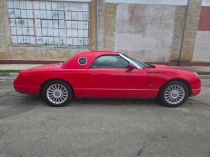 2004 Ford Thunderbird