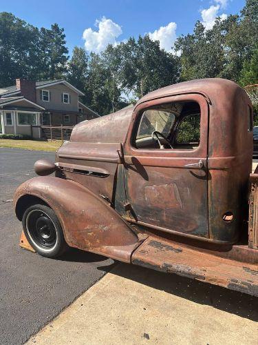1937 Plymouth PT50