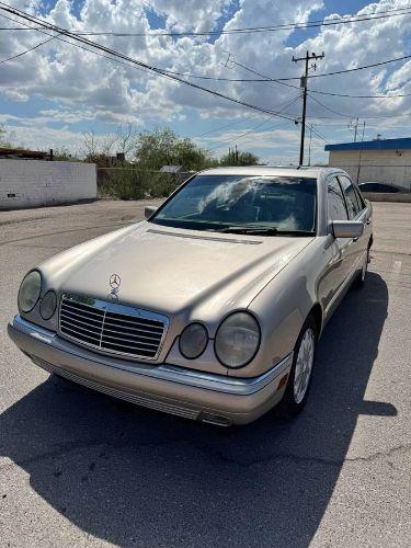 1999 Mercedes Benz E320