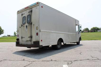 2001 Workhorse P42