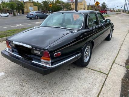 1985 Jaguar Vanden Plas