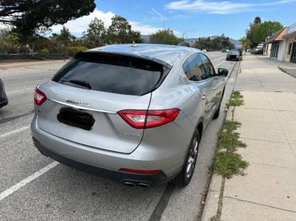 2018 Mitsubishi Levante