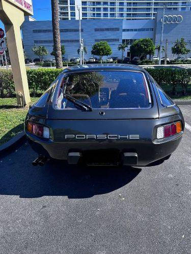 1982 Porsche 928