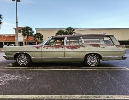 1967 Ford Country Sedan