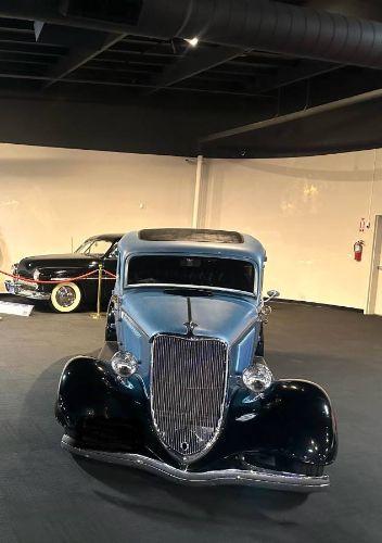 1933 Ford Sedan