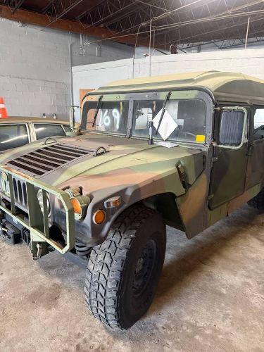 1986 AM General Humvee