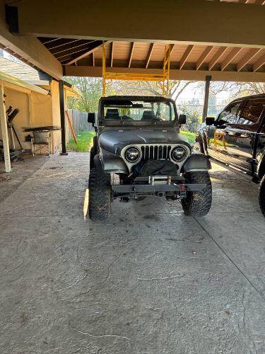 1983 Jeep Laredo
