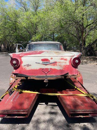 1957 Ford Skyliner