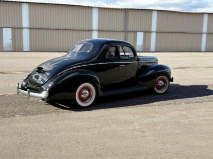 1940 Ford Deluxe
