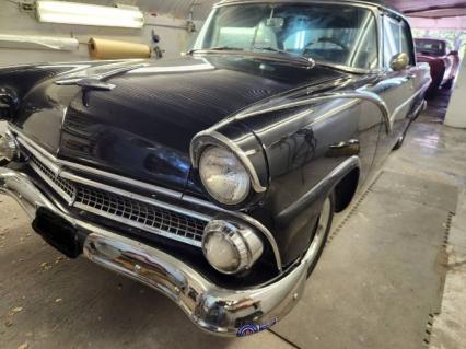 1955 Ford Victoria