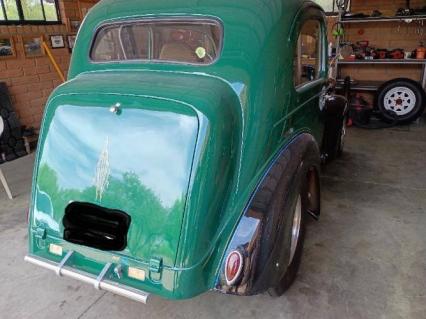 1951 Ford Anglia