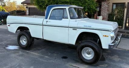1971 Dodge D100