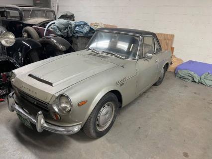1969 Datsun 2000