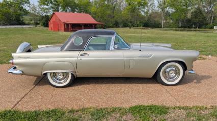 1956 Ford Thunderbird