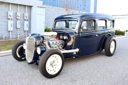 1935 Ford Custom