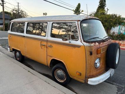 1977 Volkswagen Bus