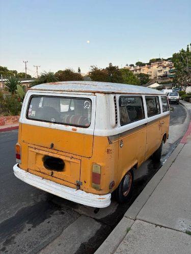 1977 Volkswagen Bus