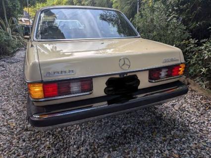 1977 Mercedes Benz 300D