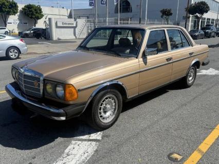 1982 Mercedes Benz 240D
